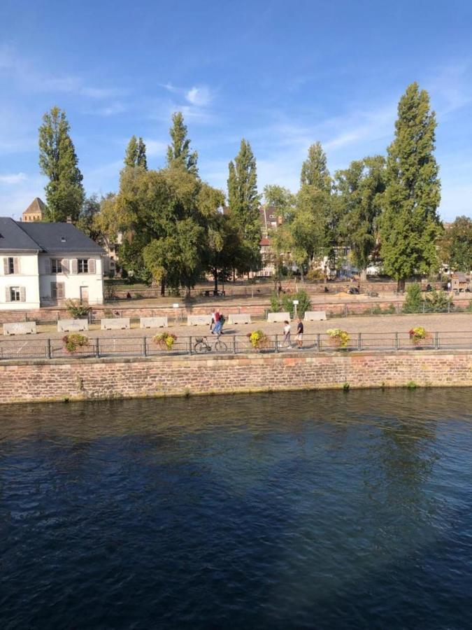Au Bord De L'Eau Apartment Strasbourg Bagian luar foto