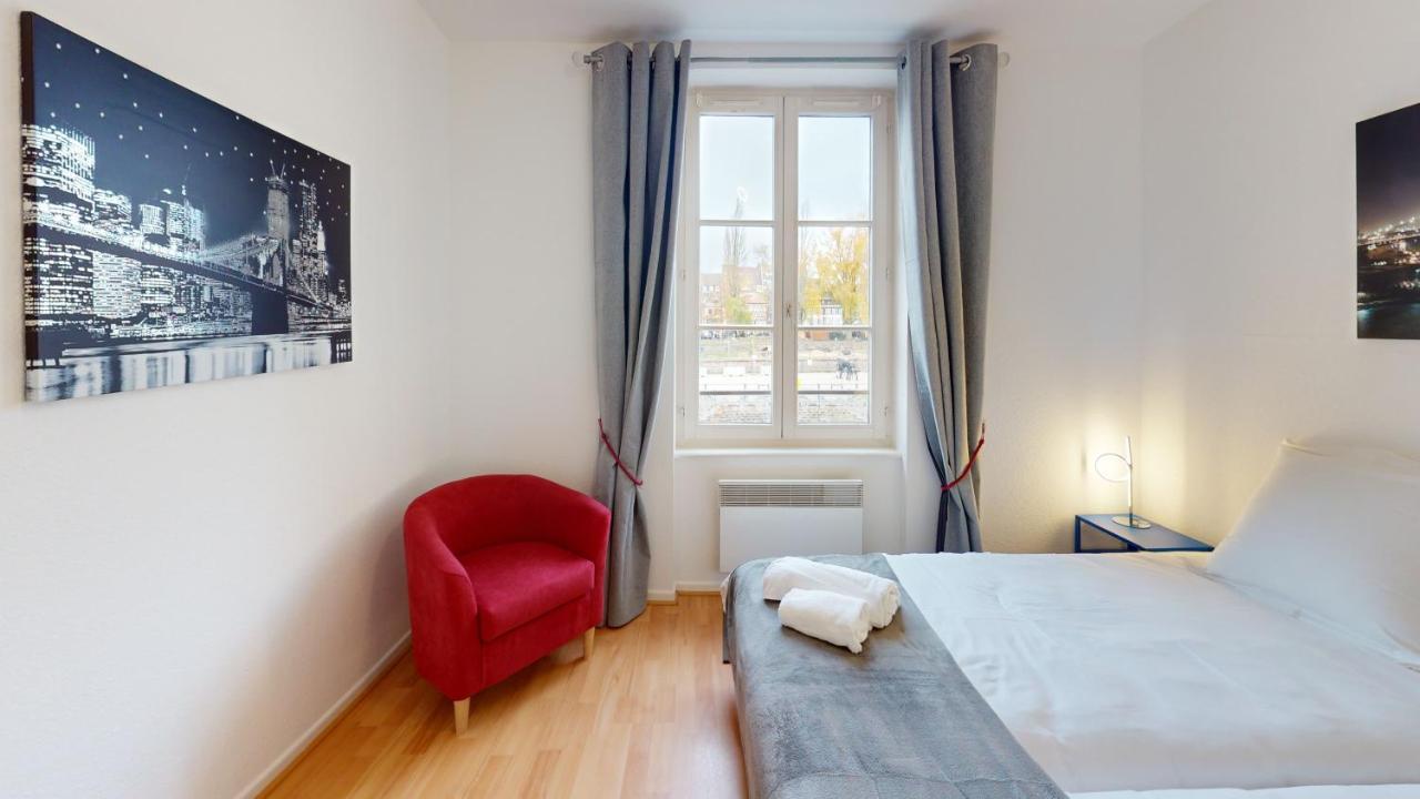 Au Bord De L'Eau Apartment Strasbourg Bagian luar foto